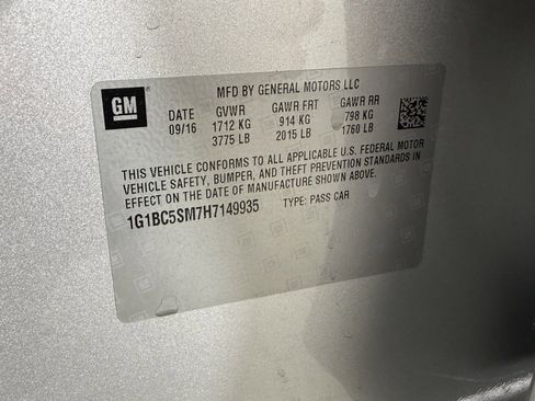 Used 2017 Chevrolet Cruze LS image 22