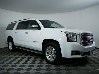 Used 2017 GMC Yukon XL SLT