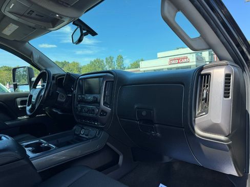 Used 2015 GMC Sierra 2500 SLE AWD/4WD image 19
