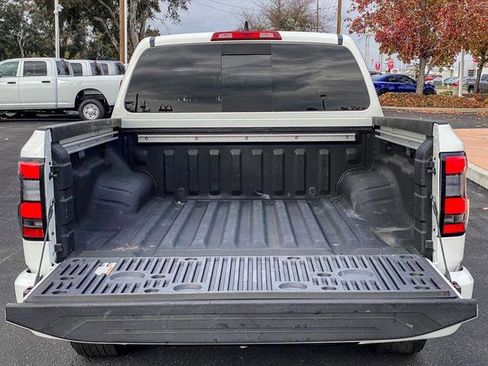 Used 2023 Nissan Frontier SV w/ SV Convenience Package image 25