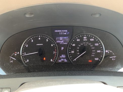 Used 2013 Lexus LS 460 AWD w/ Comfort Pkg image 21