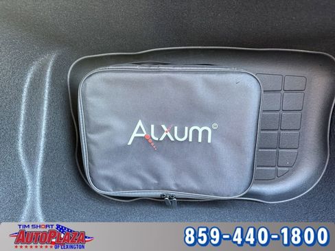 Used 2021 Tesla Model Y Long Range image 25