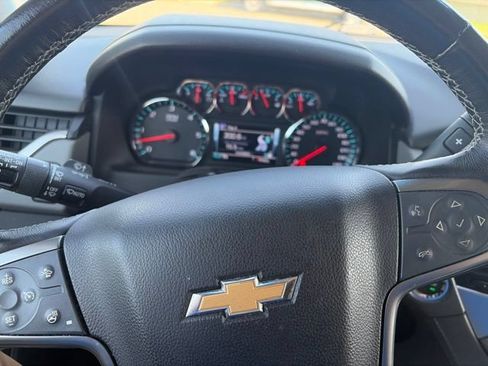 Used 2020 Chevrolet Suburban LT AWD/4WD image 6
