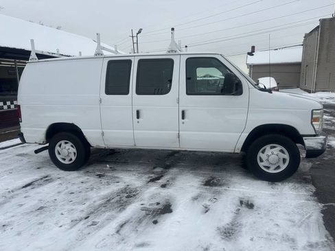 Used 2009 Ford E-250 and Econoline 250 E 250 3dr Cargo Van image 3