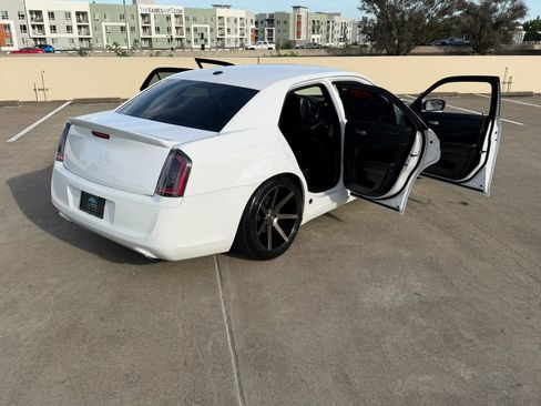 Used 2013 Chrysler 300 S RWD image 49
