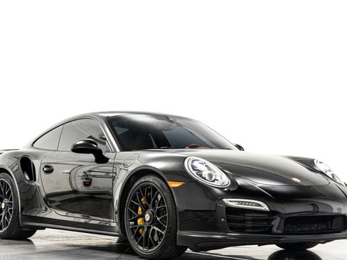 Used 2014 Porsche 911 Turbo S AWD/4WD image 36