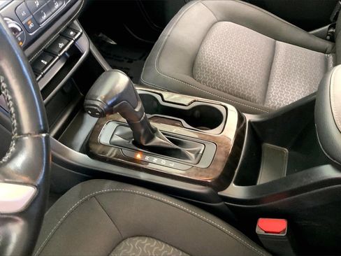 Used 2019 GMC Canyon SLE w/ Elevation Edition image 14