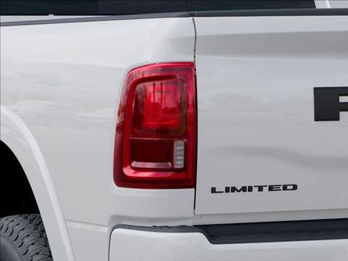 New 2026 RAM 2500 Limited AWD/4WD image 9