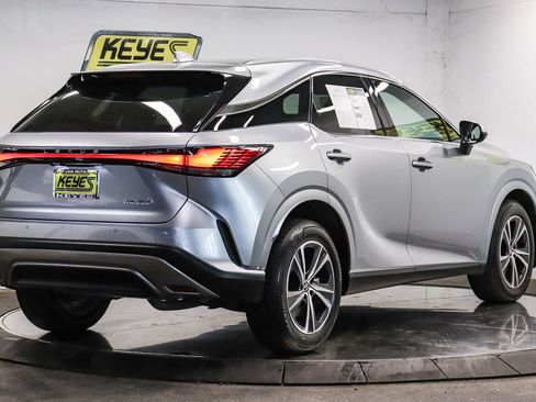 Used 2024 Lexus RX 350 FWD w/ Technology Package image 4