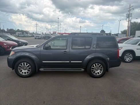 Used 2012 Nissan Pathfinder LE w/ DVD Entertainment Pkg AWD/4WD image 3