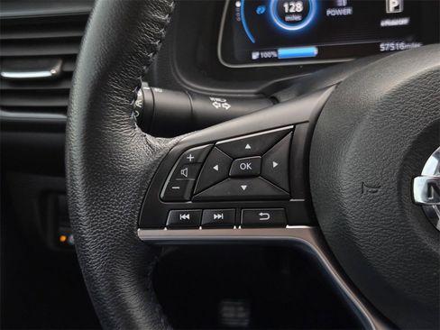 Used 2022 Nissan Leaf SV image 22