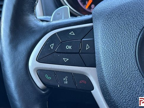 Used 2017 Jeep Grand Cherokee Overland image 28