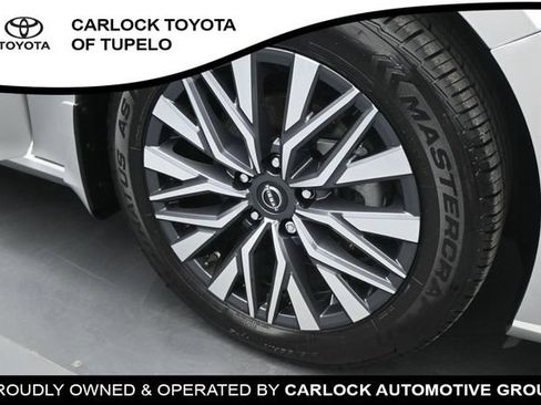 Used 2023 Nissan Altima 2.5 SV w/ SV Premium Package FWD image 16