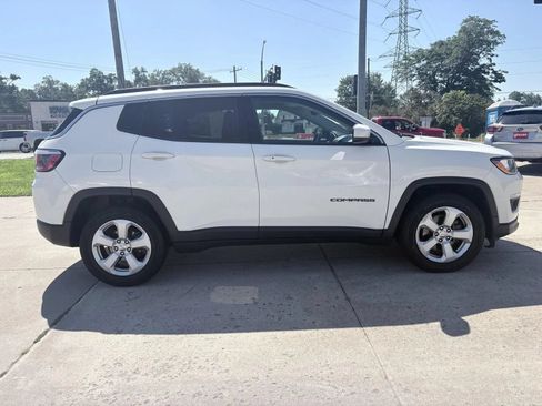 Used 2019 Jeep Compass Latitude FWD image 7