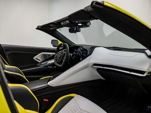 Used 2021 Chevrolet Corvette Stingray Premium Cpe w/ 3LT RWD image 50