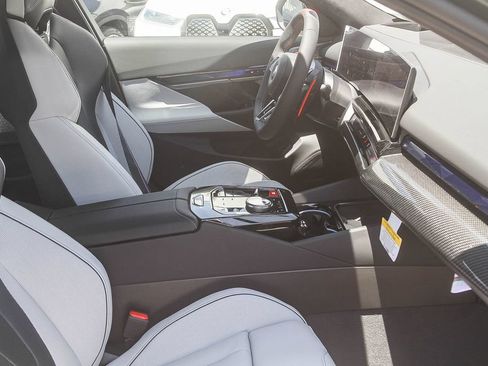 New 2027 BMW M5 w/ Executive Package AWD/4WD image 12