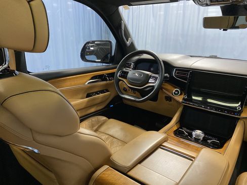 Used 2022 Jeep Grand Wagoneer Series III w/ Rear Seat Video Group 1 image 45