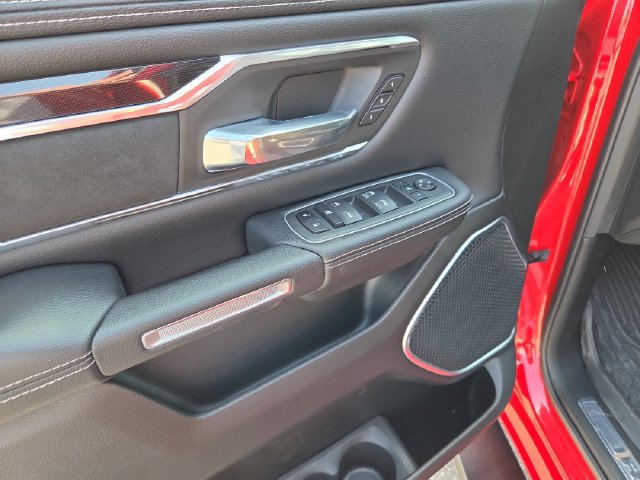 Used 2022 RAM 1500 Laramie w/ Sport Appearance Package AWD/4WD image 10
