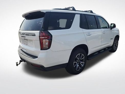 Used 2022 Chevrolet Tahoe Z71 w/ Luxury Package AWD/4WD image 4