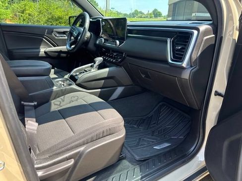 Used 2023 GMC Canyon Elevation w/ Convenience Package RWD image 15