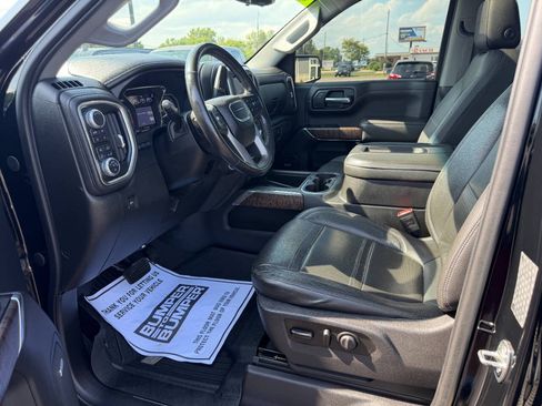 Used 2019 GMC Sierra 1500 Denali w/ Denali Ultimate Package AWD/4WD image 10