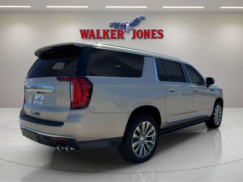 Used 2022 GMC Yukon XL Denali image 3