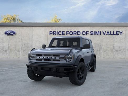 Used 2025 Ford Bronco Big Bend w/ Black Diamond Package image 2