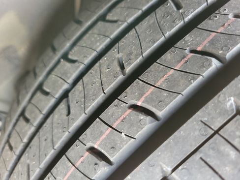 Used 2023 Hyundai Venue SEL image 9