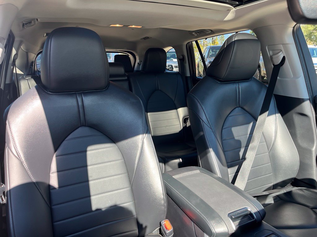 Used 2023 Toyota Highlander XLE AWD/4WD image 42
