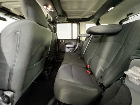 Used 2021 Jeep Wrangler Unlimited Sport AWD/4WD image 23