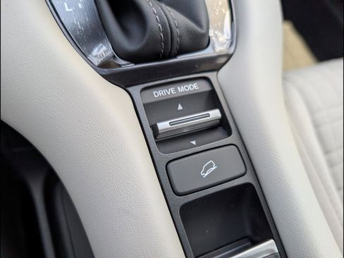New 2026 Honda HR-V LX image 13