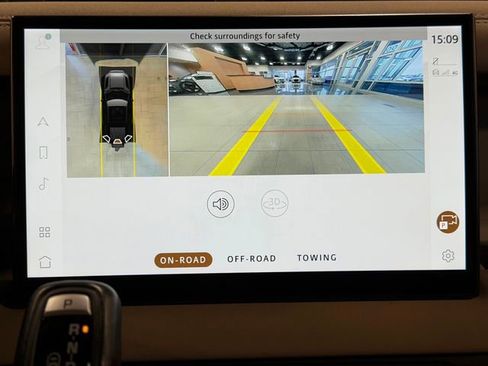 Used 2022 Land Rover Defender 110 X-Dynamic SE image 44