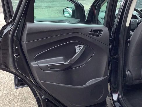 Used 2018 Ford Escape S image 11