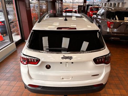 Used 2017 Jeep Compass Latitude w/ Popular Equipment Group image 13