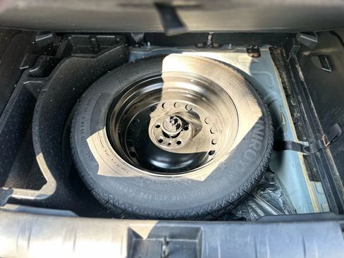 Used 2018 Jeep Renegade Altitude image 10