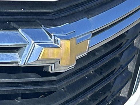 Used 2023 Chevrolet Equinox LT w/ LPO, Floor Liner Package FWD image 10