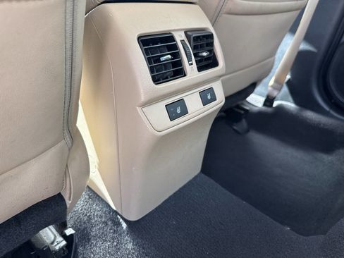 Used 2016 Subaru Legacy 2.5i Limited AWD/4WD image 16