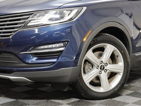 Used 2017 Lincoln MKC Premiere image 4