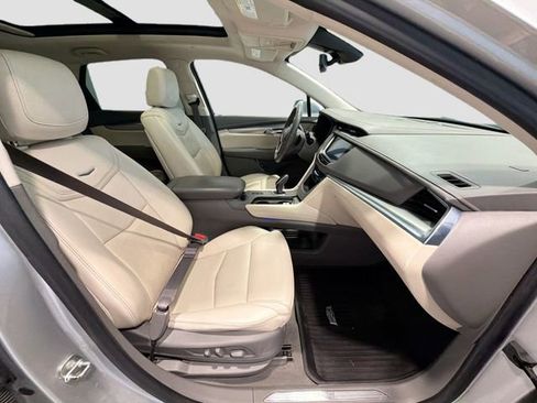 Used 2019 Cadillac XT5 Premium Luxury image 24