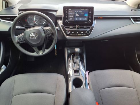Used 2021 Toyota Corolla LE FWD image 4