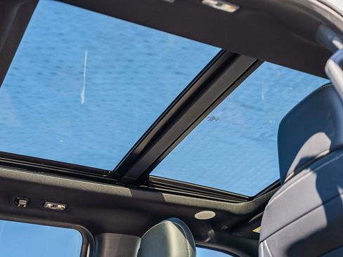 Certified 2022 Ford F150 Lariat w/ Equipment Group 502A High image 24