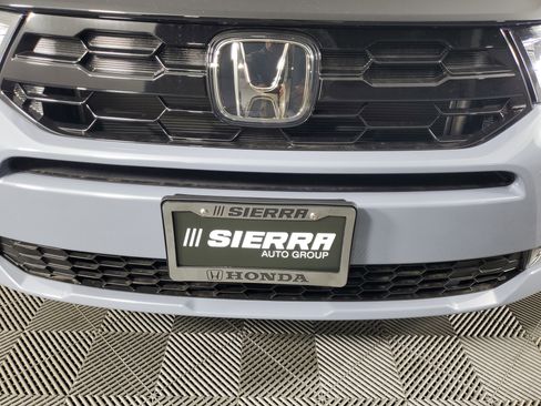 New 2026 Honda Odyssey Touring image 10