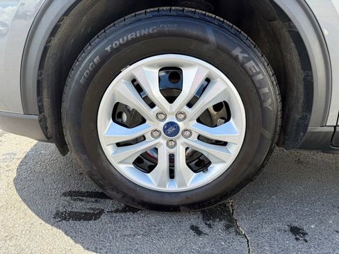 Used 2023 Ford Escape AWD image 9