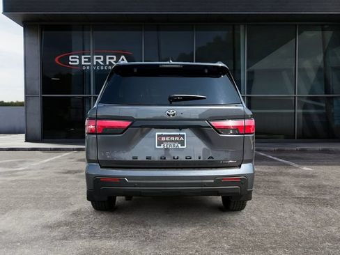 Used 2025 Toyota Sequoia 4WD image 4