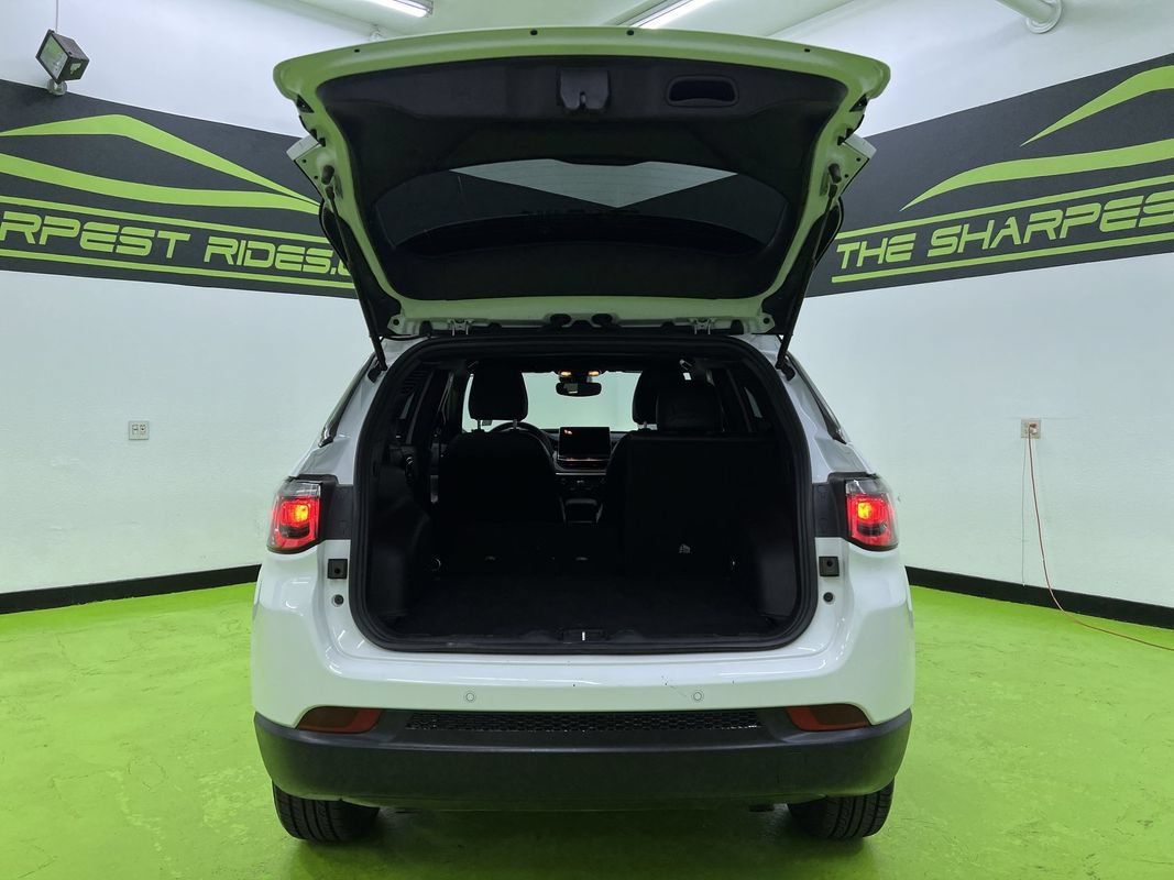 Used 2025 Jeep Compass Limited AWD/4WD image 9