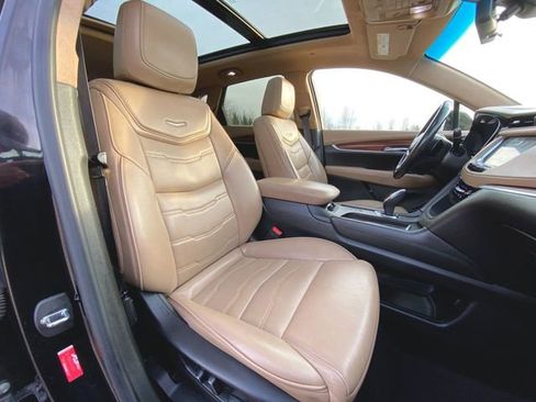 Used 2019 Cadillac XT5 Platinum image 29