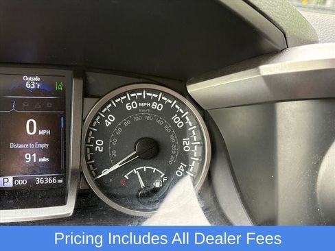 Used 2023 Toyota Tacoma SR5 AWD/4WD image 8