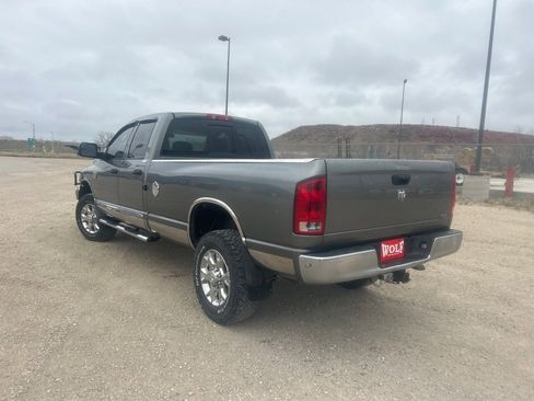 Used 2005 Dodge Ram 2500 Truck SLT AWD/4WD image 3