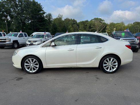 Used 2012 Buick Verano Leather FWD image 2