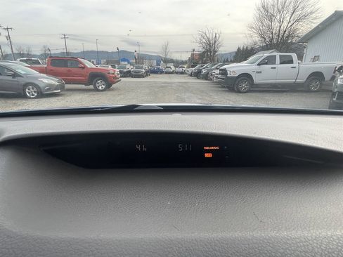 Used 2010 Subaru Forester 2.5X Premium image 16